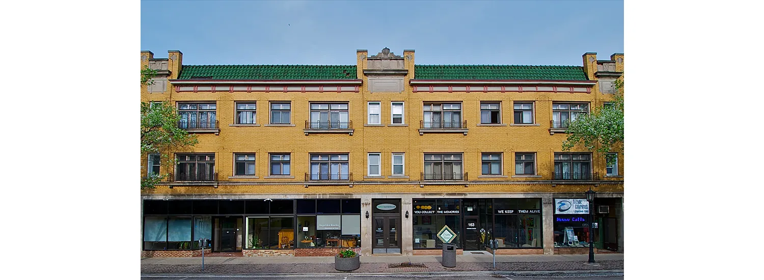 165 S. Oak Park Ave. #9 Studio Apartment