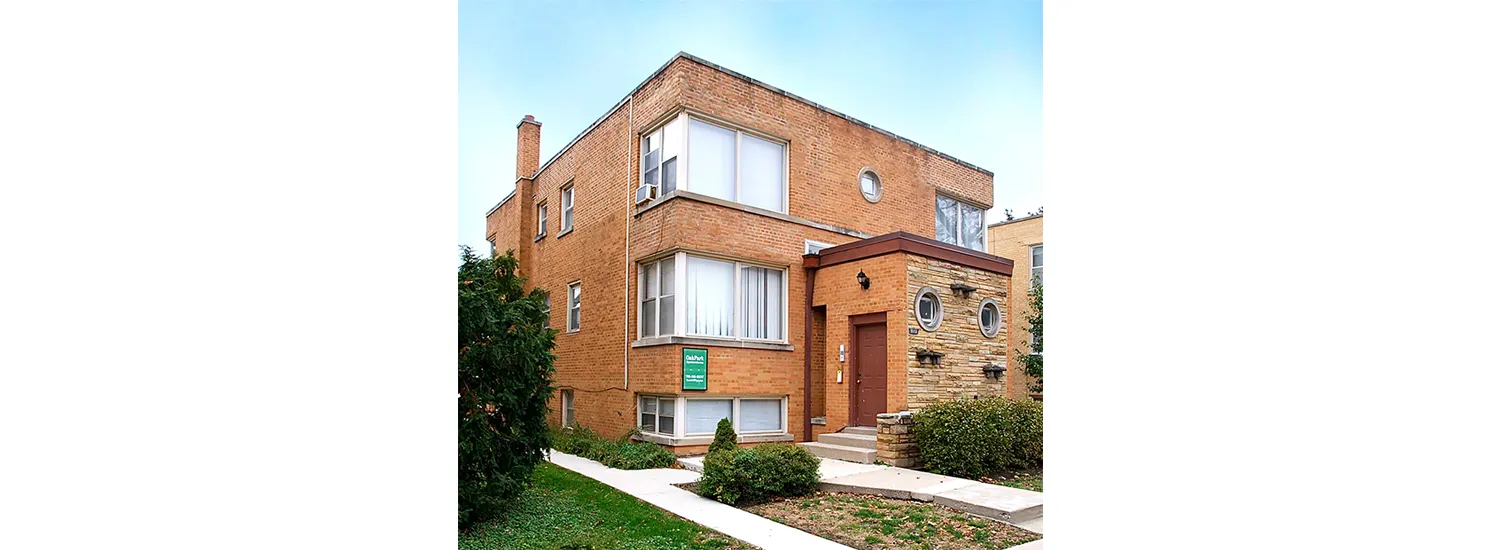 310 S. Austin Blvd. G Two-Bedroom Apartment