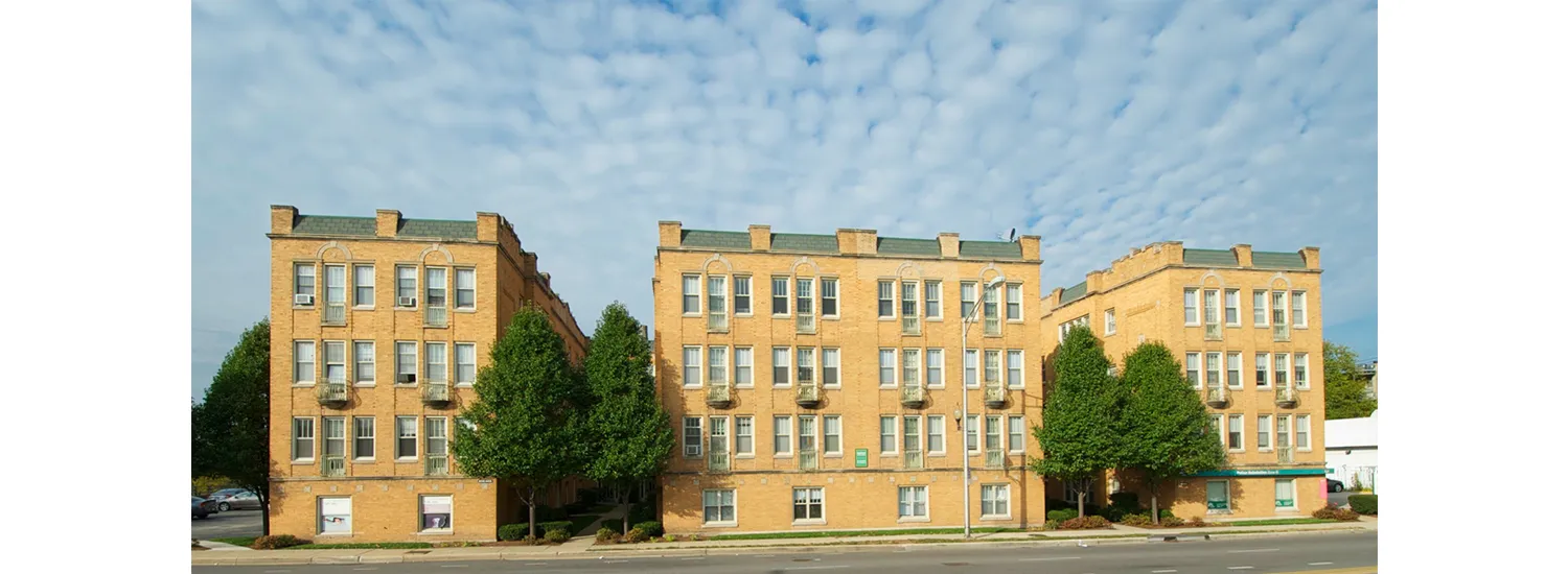 620 S. Austin Blvd. #1D One-Bedroom Apartment